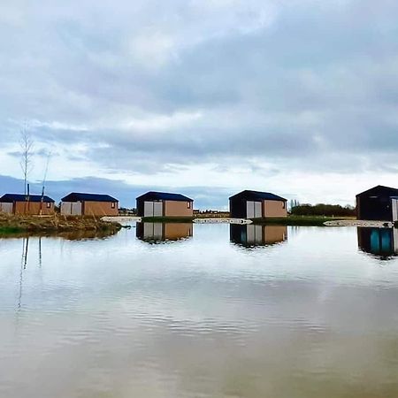 Old Leake Lakeside Fishing Retreats מראה חיצוני תמונה