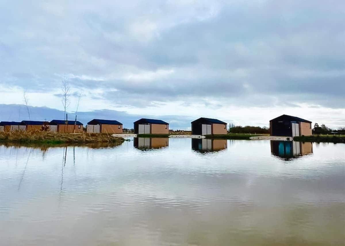 Old Leake Lakeside Fishing Retreats מראה חיצוני תמונה